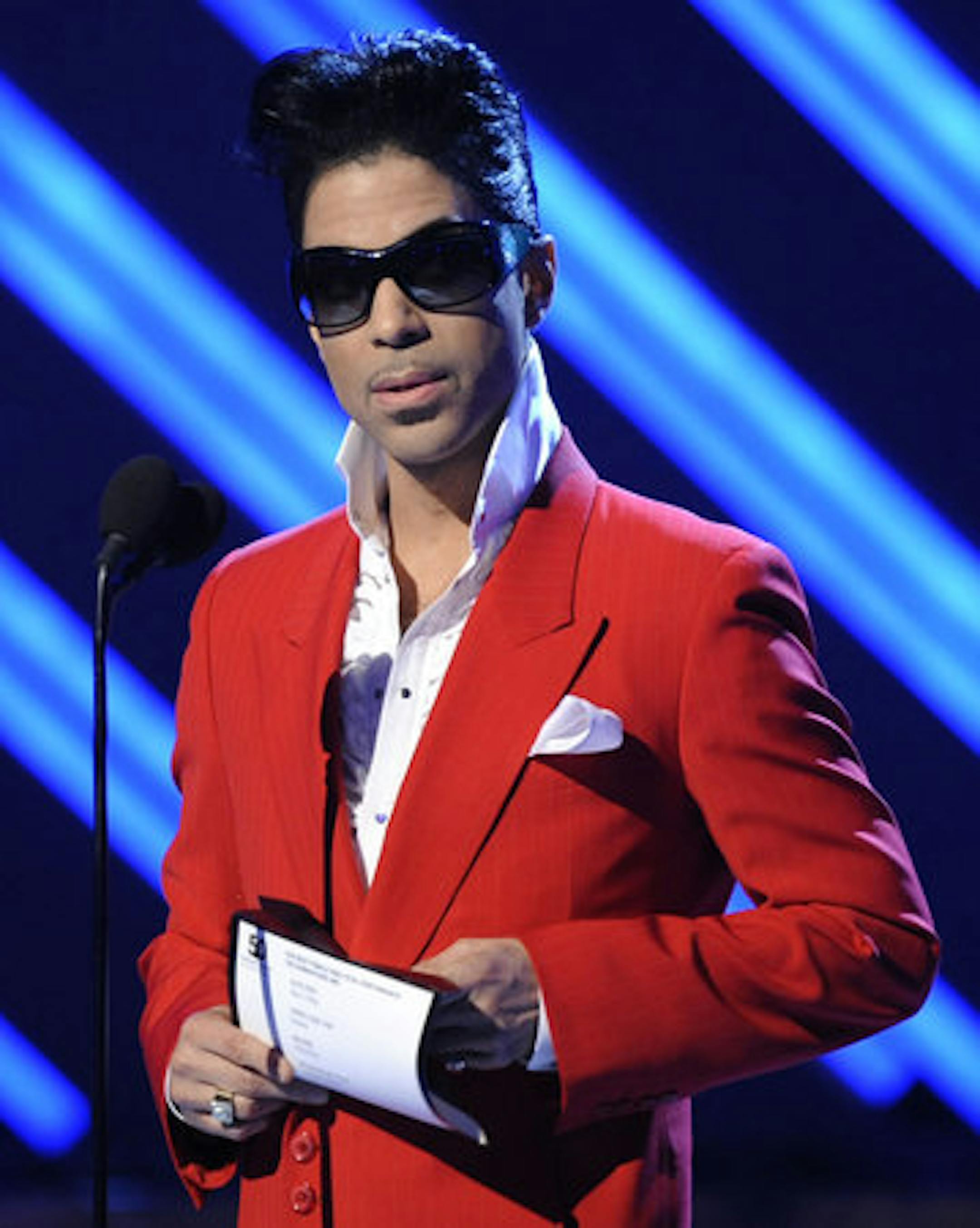 Prince at the Grammys in 2008 / Associated Press