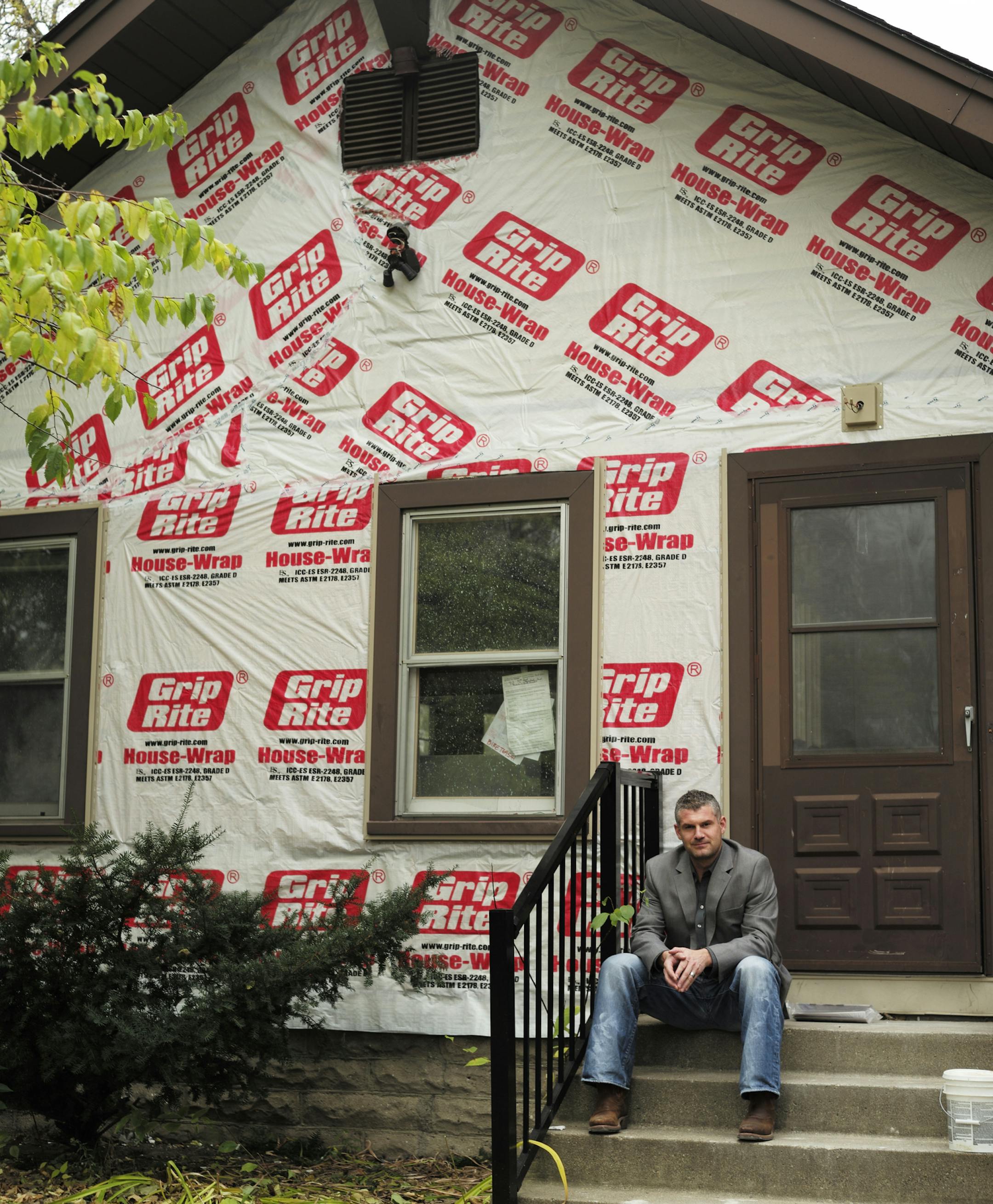 Jeremy Rupp is a real estate investor who pays cash for his houses, primarily because of the advantage it offers him during negotiaiton. He is working with carpenter Mark Hefner during the rehab of this property.]richard tsong-taatarii/rtsong-taataarii@startribune.com ORG XMIT: MIN1310291503504442