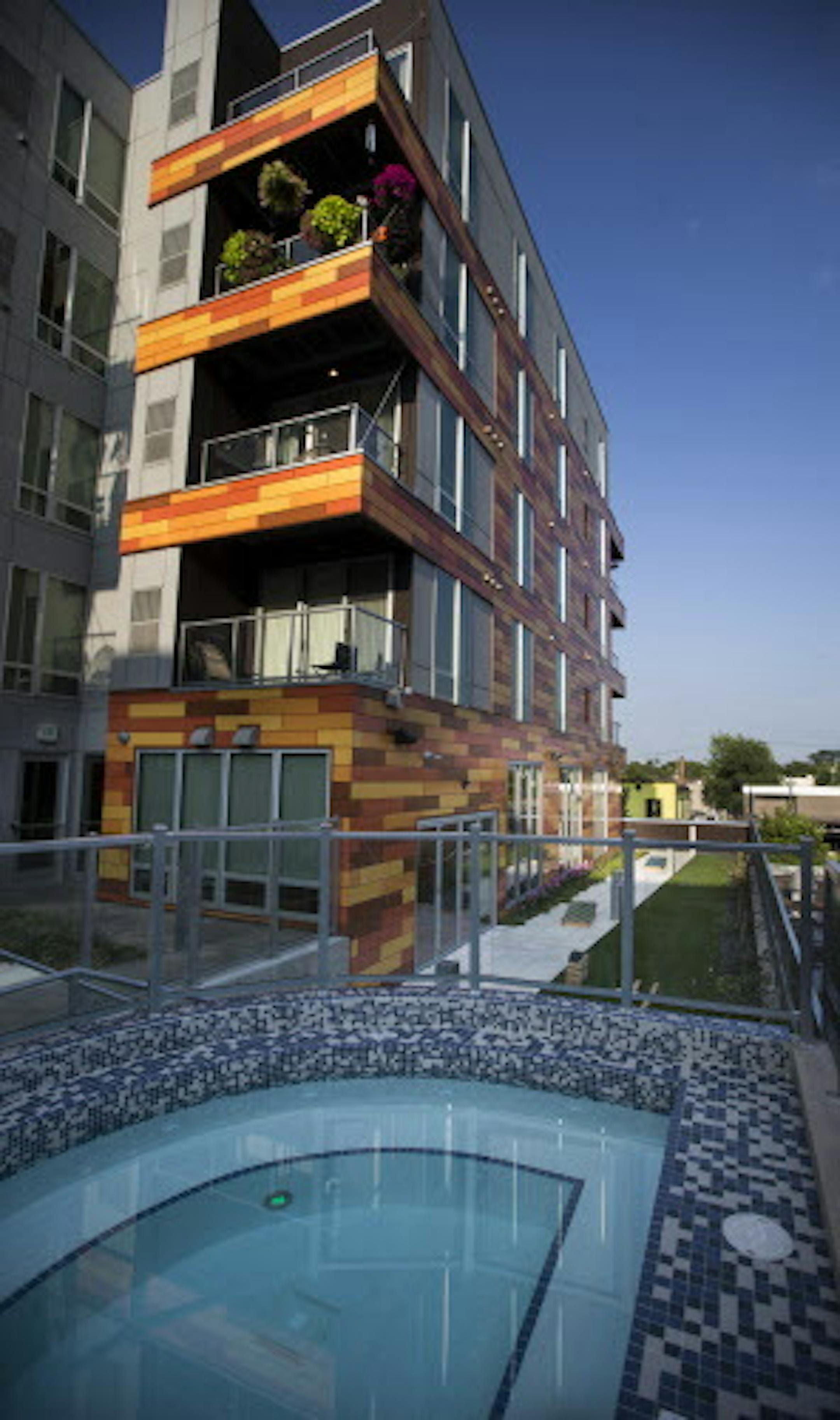 The rise of luxury apartments is transforming uptown Minneapolis as never before. The rooftop pool area at Lime photographed on Thursday, August 21, 2014 in Minneapolis, Minn. ] RENEE JONES SCHNEIDER • reneejones@startribune.com