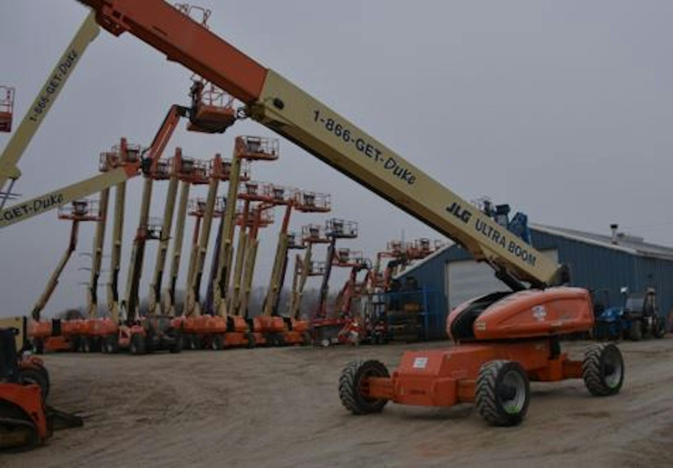 This is the lift involved in the incident Thursday that left a rental business mechanic dead. Credit: Olmsted County Sheriff's Office