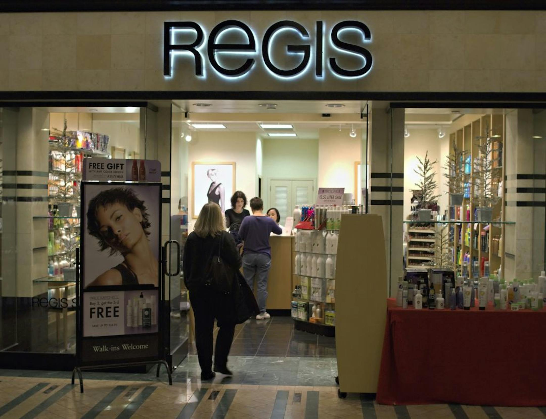 A Regis salon