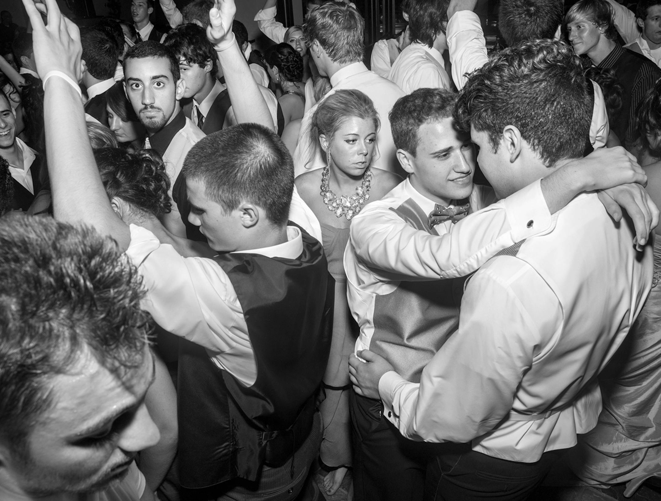 ìProm #2. Cleveland, Ohioî by Alec Soth. Provided by Weinstein Gallery.