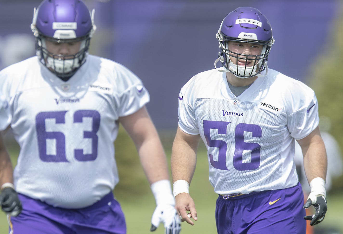 Minnesota Viking's rookie center, right, Garrett Bradbury worked out during a mini-camp practice at the Twin Cities Orthopedic Center, Friday, May 3, 2019 in Eagan, MN. ] ELIZABETH FLORES &#x2022; liz.flores@startribune.com