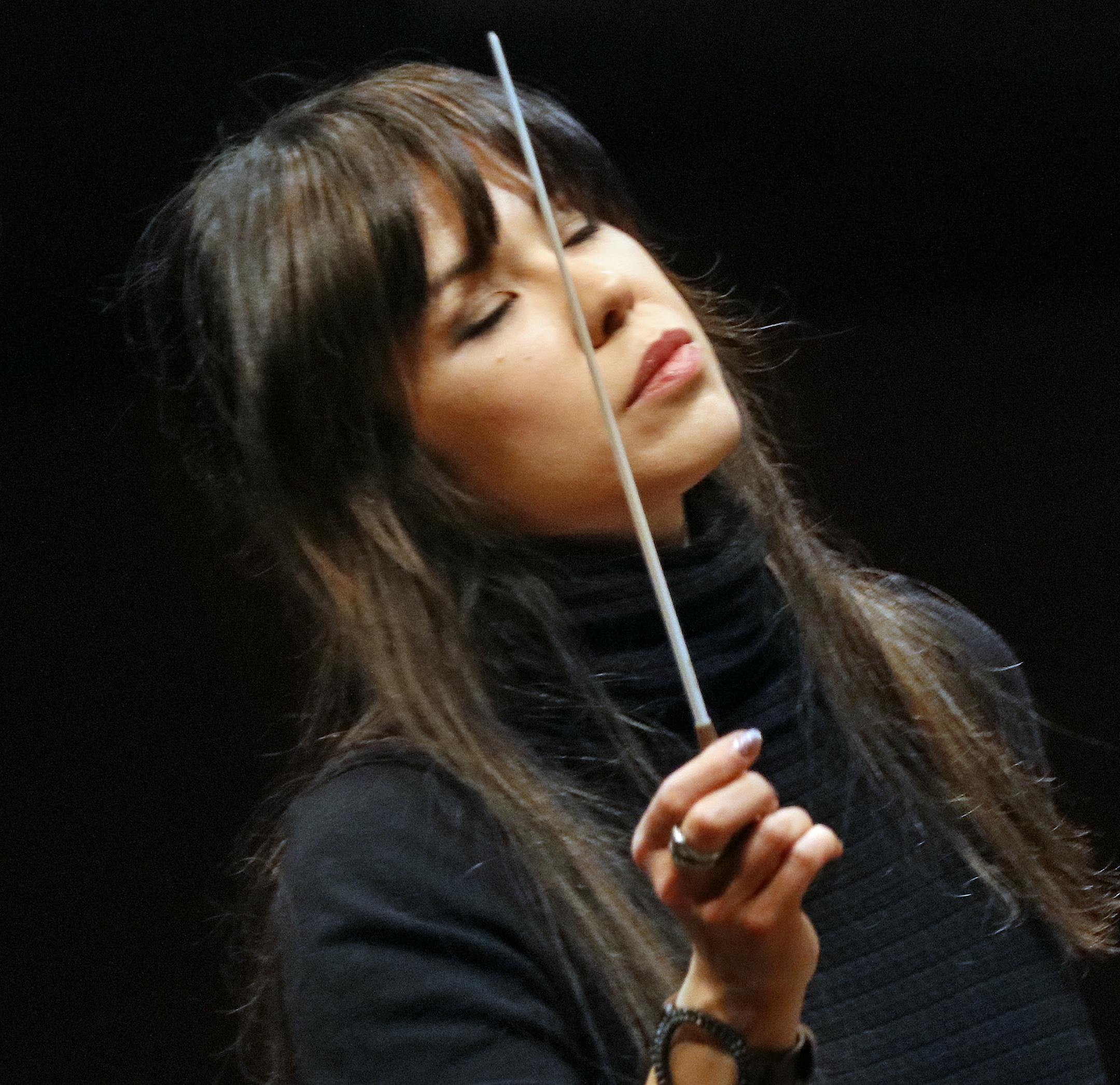 A Q&A for the spring edition of the magazine with Sarah Hicks, the first woman to hold a titled conductor post in the MInnesota Orchestra's history. Rehearsing Ben Folds, pop/classical Music Jan 19, 2018