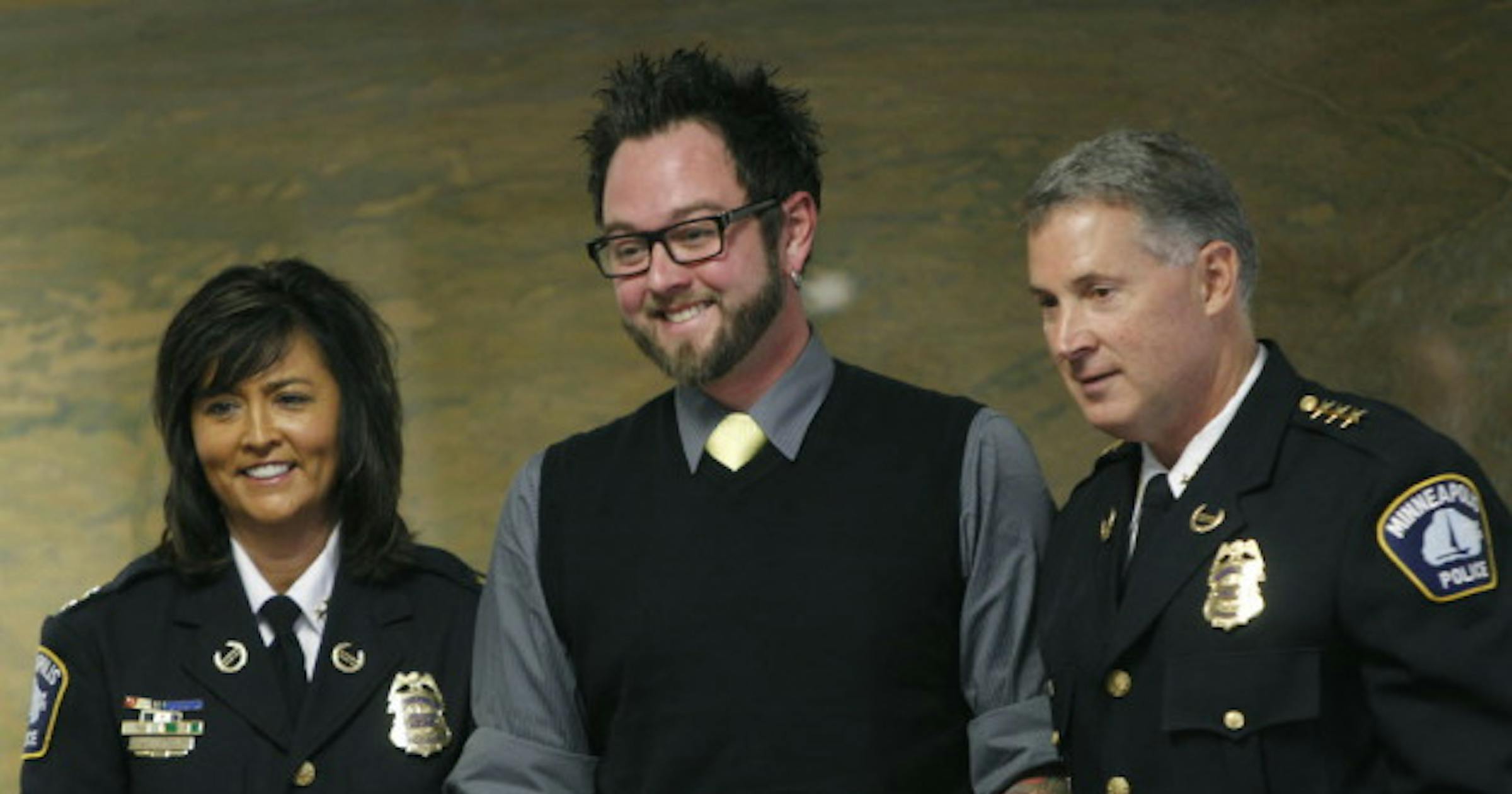 Police officers, citizens receive awards for bravery, service