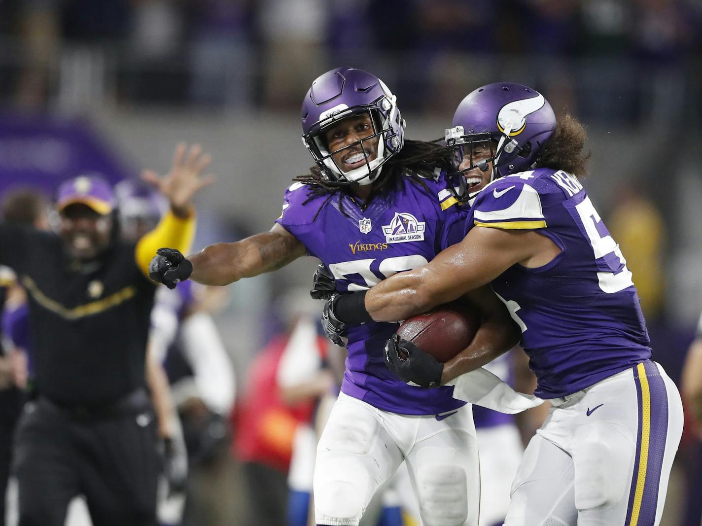 Minnesota Vikings cornerback Trae Waynes (26) celebrated his interception late in the forth quarter with linebacker Eric Kendricks (54) at U.S. Bank Stadium Sunday September 18 ,2016 in Minneapolis, MN. ] The Vikings hosted the Green Bay Packers at U.S. Bank Stadium . Jerry Holt / jerry. Holt@Startribune.com