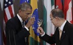 President Barack Obama and United Nations Secretary General Ban Ki-moon toast at a luncheon during the 71st session of the United Nations General Asse