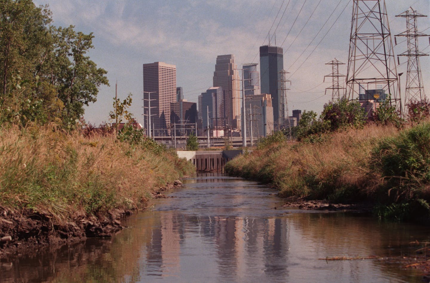 Why did Minneapolis bury Bassett Creek?