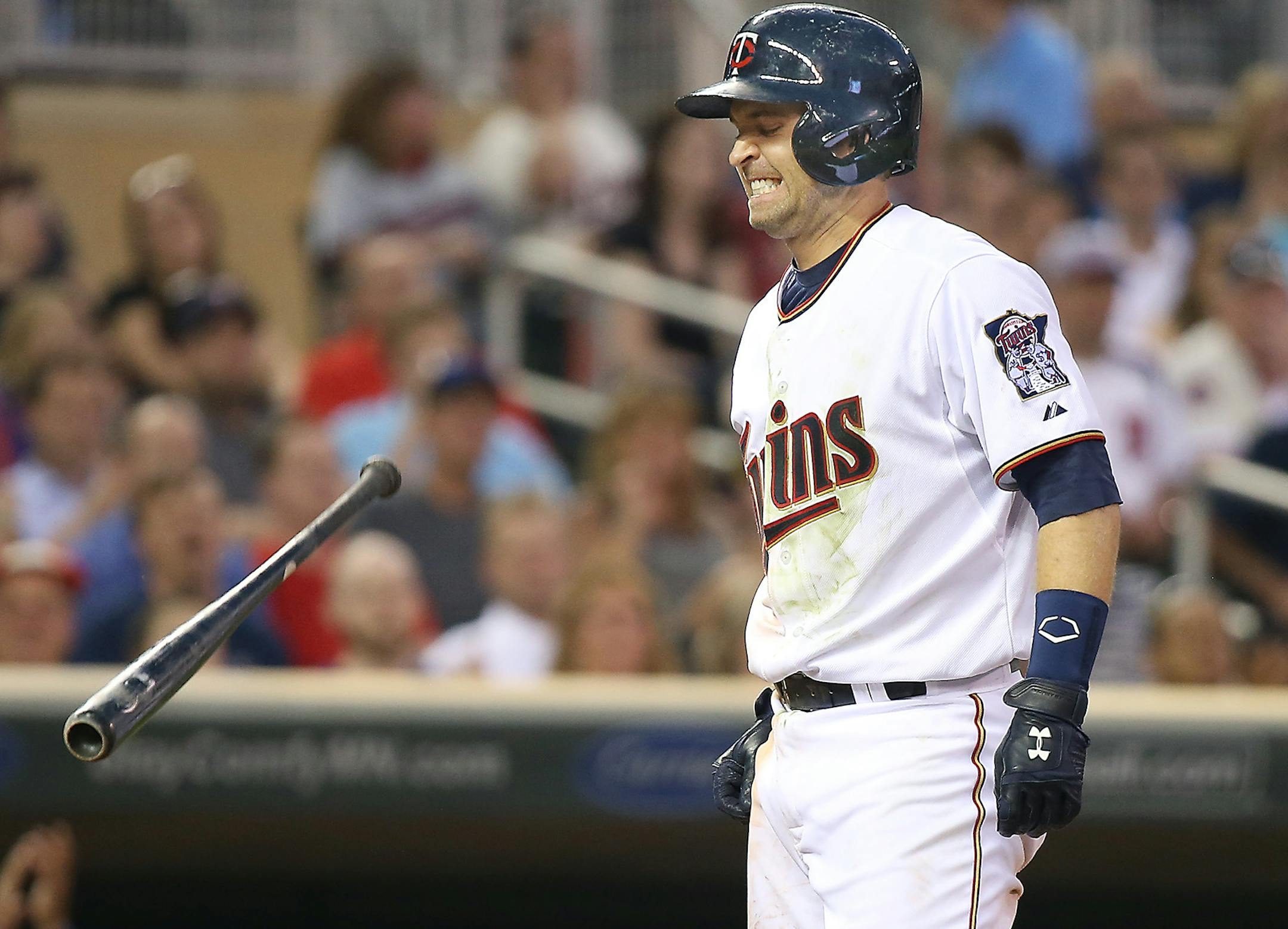 Minnesota Twins second baseman Brian Dozier showed his frustration after striking out in the seventh inning as the Twins took on Kansas City, Monday, June 8, 2015 at Target Field in Minneapolis, MN. ] (ELIZABETH FLORES/STAR TRIBUNE) ELIZABETH FLORES • eflores@startribune.com