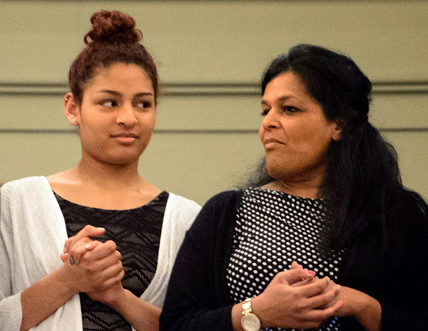 Aamira Redd &#x2013; A high school student who asked Governor Dayton to be her mentor a few years ago. She will be accompanied by her mom tonight, Sonal Desai Redd. The Governor has mentored Aamira for several years. ] GLEN STUBBE * gstubbe@startribune.com Thursday, April 9, 2015 EDS: Aamira is in the White sweater, the rest are unidentified for now.