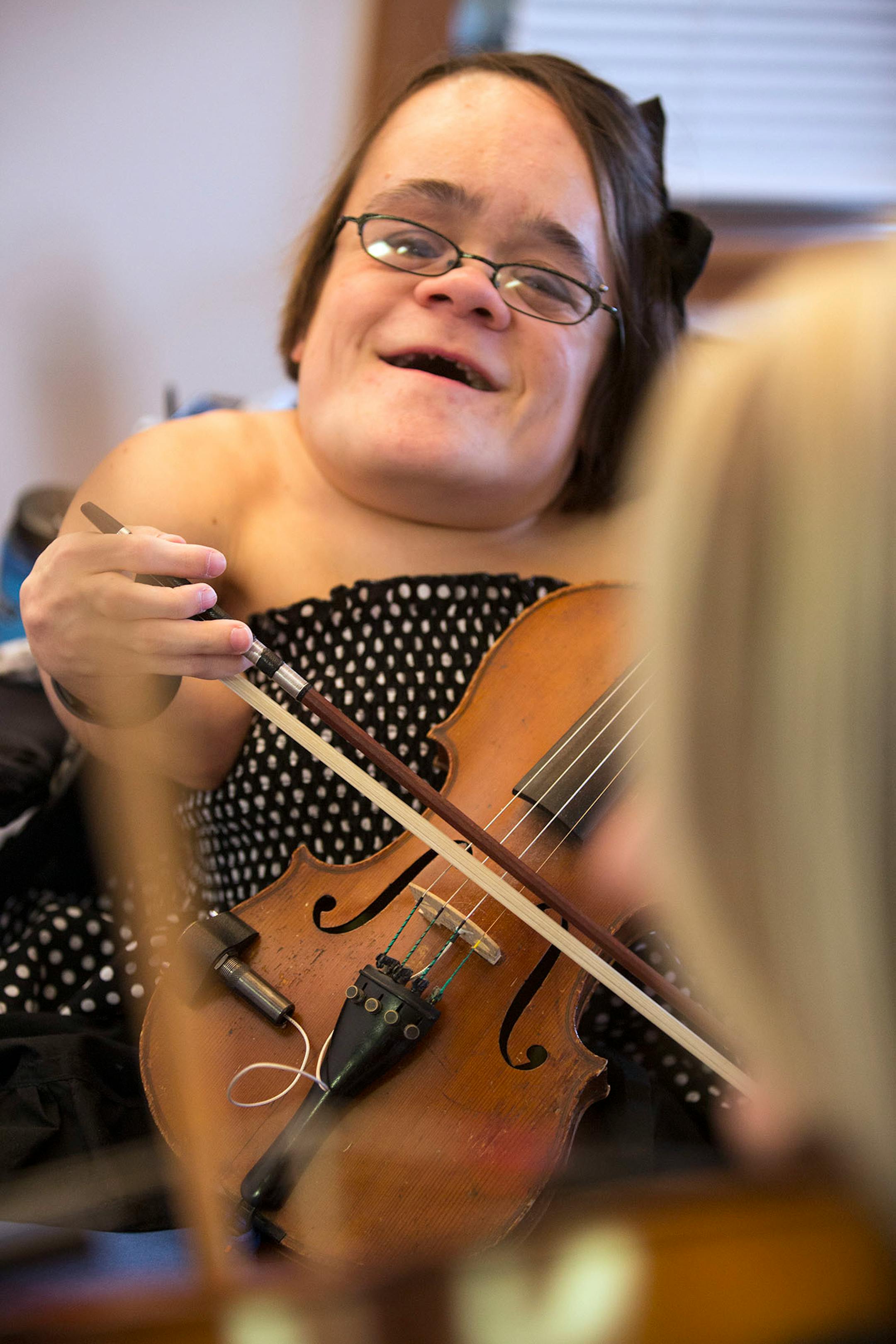 Gaelynn Lea gave a fiddle lesson at her studio in Duluth. Lea, was the winner of NPR's 2016 Tiny Desk contest.