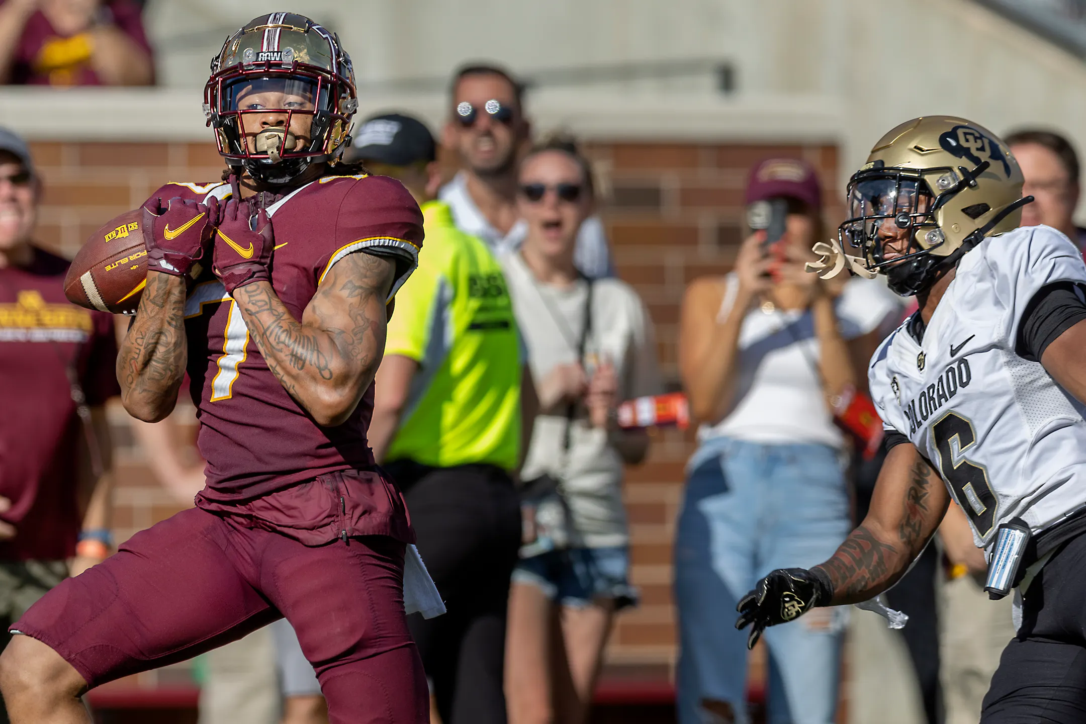 Autman Gophers steamroll Colorado 49-7 but lose receiver Chris Autman-Bell to ...