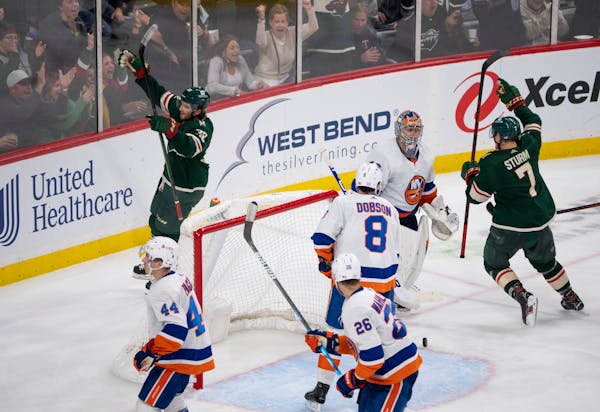 Minnesota Wild right wing Ryan Hartman (38) tied the game 2-2 with his third period goal Sunday, Nov. 7, 2021 in St. Paul. The Minnesota Wild came fro