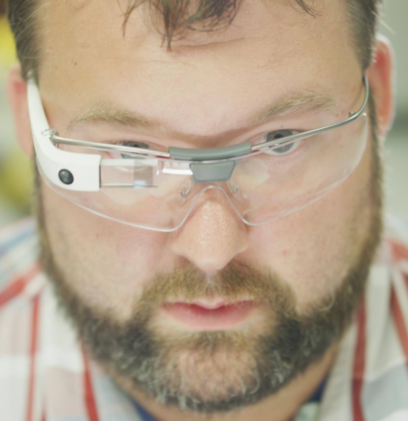 SAXO ID Number: 1004193477 SLUG is Agco080617.
CAPTION: Dane Zittritsch, an AGCO systems analyst in Jackson, Minn., used Google&#xed;s new factory oriented &#xec;smart glasses&#xee; to assemble tractor parts during a recent AGCO Assembly Academy training program.
SOURCE: AGCO Corp.