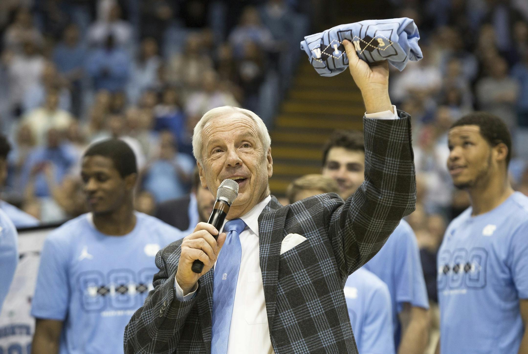North Carolina Head Coach Roy Williams speaks to a crowd at the Dean Smith Center after tallying his 800th career victory in an NCAA college basketball game against Syracuse in Chapel Hill, N.C., Monday, Jan. 16, 2017. North Carolina defeated Syracuse 85-68. (AP Photo/Ben McKeown)
