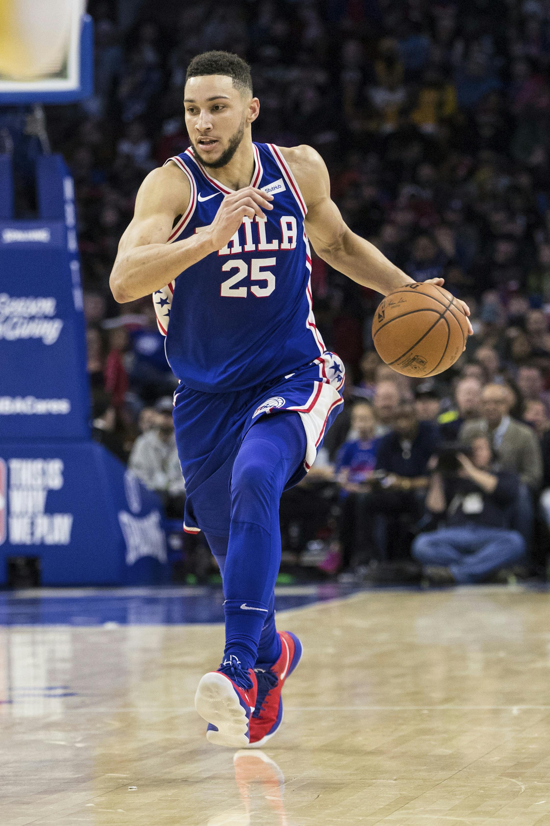 Philadelphia 76ers Ben Simmons, of Australia, in action during the second half of an NBA basketball game against the Philadelphia 76ers, Thursday, Dec. 7, 2017, in Philadelphia. The Lakers won 107-104. (AP Photo/Chris Szagola)