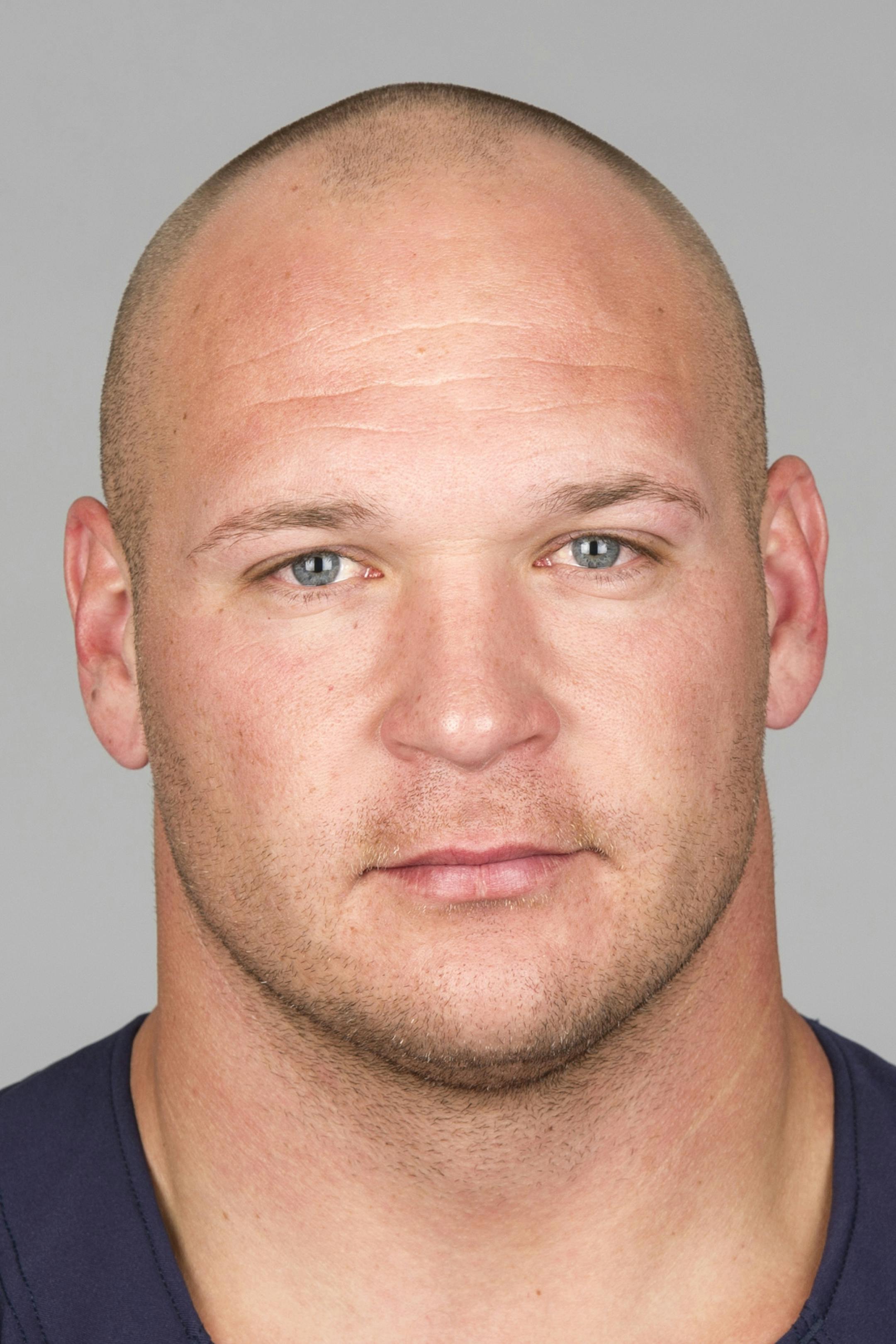 This is a 2012 photo of Brian Urlacher of the Chicago Bears NFL football team. This image reflects the Chicago Bears active roster as of Saturday, June 16, 2012 when this image was taken. (AP Photo) ORG XMIT: NFLHS12 ORG XMIT: MIN1305231834441565 ORG XMIT: MIN1309042021220974