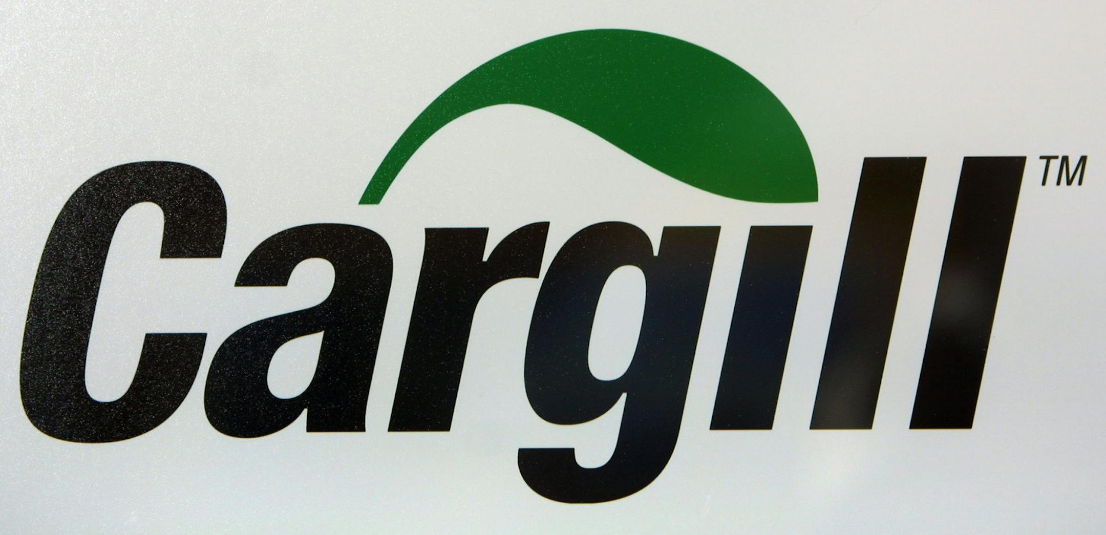 GENERAL INFORMATION: MINNETONKA, MN - 2/19/2002 - TUE - Cargill is shifting from the commodity- oriented business they ran for 140 years to one more globally and customer-oriented, in which they are providing various services, including marketing opportunities for farmers and even high-tech satellite imagery to analyse the needs of field soil. Wednesday, they kick off a major logo and image change as part of their restructuring. IN THIS PHOTO: New Cargill logo. ORG XMIT: MIN2016010609401312