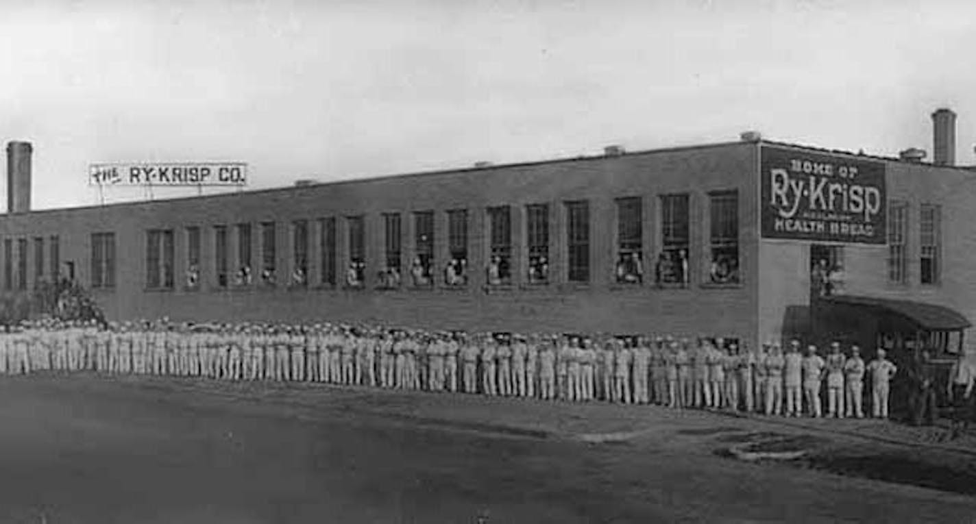 Minnesota Historical Society Ry-Krisp Factory, 824-830 Sixth Avenue Southeast, Minneapolis.Circa 1925