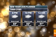 A Few Flurries To End 2022 - Watching A Storm For Early Next Week