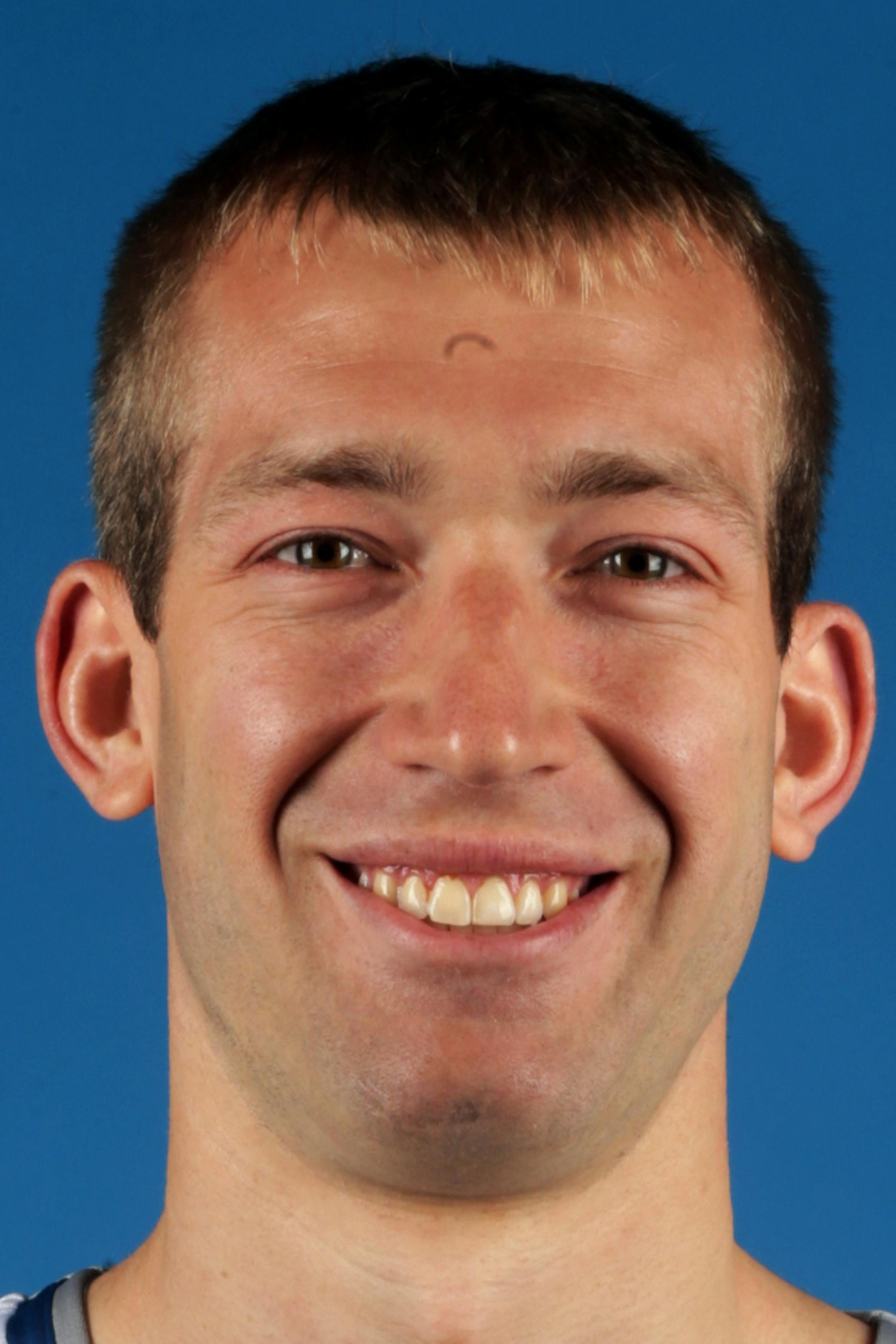 Minnesota Timberwolves' Robbie Hummel poses for media day photos Monday, Sept. 29, 2014, in Minneapolis. (AP Photo/Jim Mone) ORG XMIT: MP10