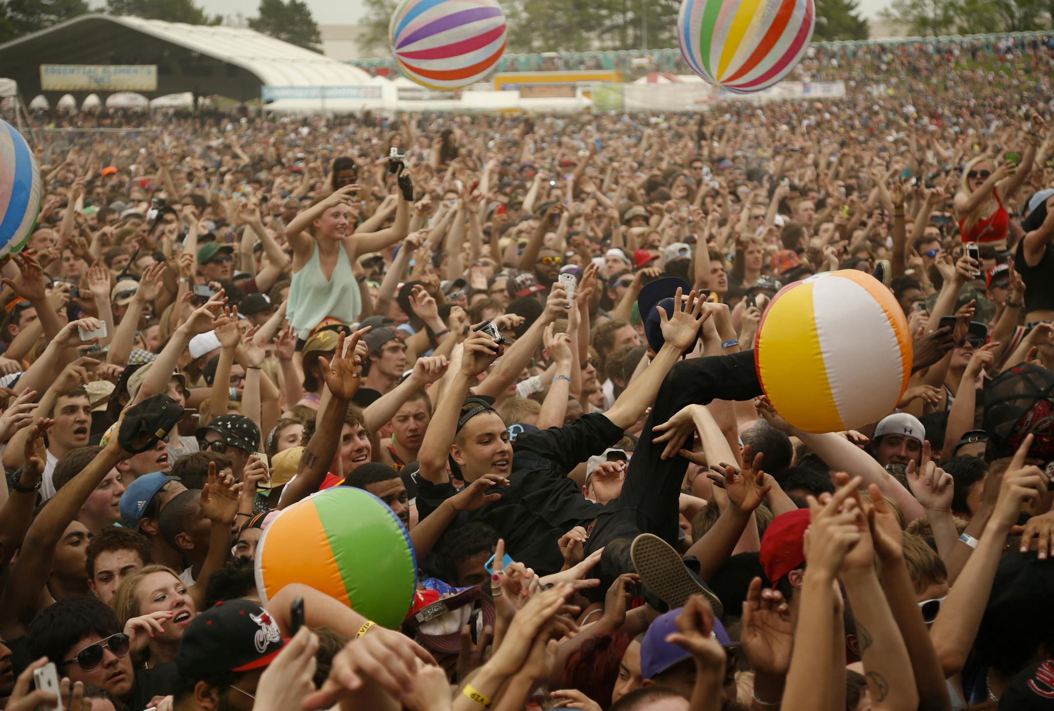 The crowd reacted to Chance the Rapper during his set at Soundset Sunday afternoon. ] JEFF WHEELER ‚Ä¢ jeff.wheeler@startribune.com The annual Soundset indie rap festival descended on Canterbury Park in Shakopee Sunday, May 25, 2014 for the seventh year in a row.