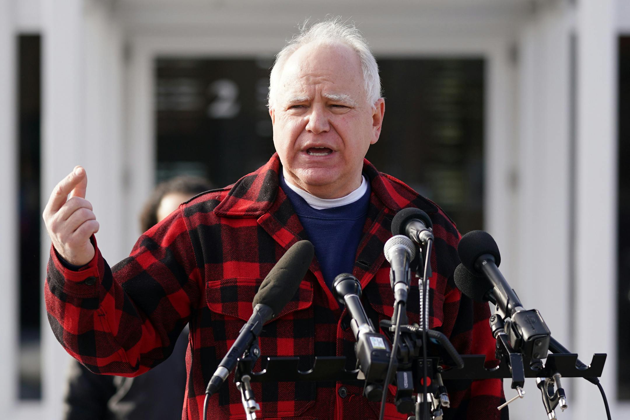 Gov. Tim Walz spoke after visiting a site administering COVID-19 vaccines to people with appointments Thursday at the Earle Brown Heritage Center in Brooklyn Center. ] ANTHONY SOUFFLE • anthony.souffle@startribune.com