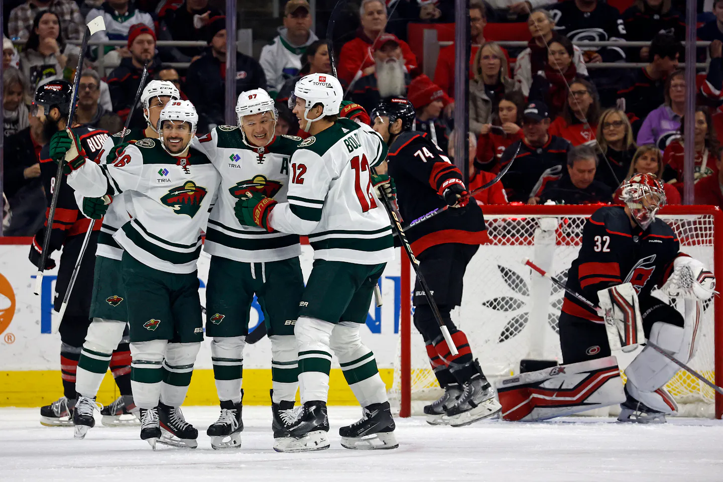 Wild räumte Hurricanes hinter Kirill Kaprizovs Hattrick ab