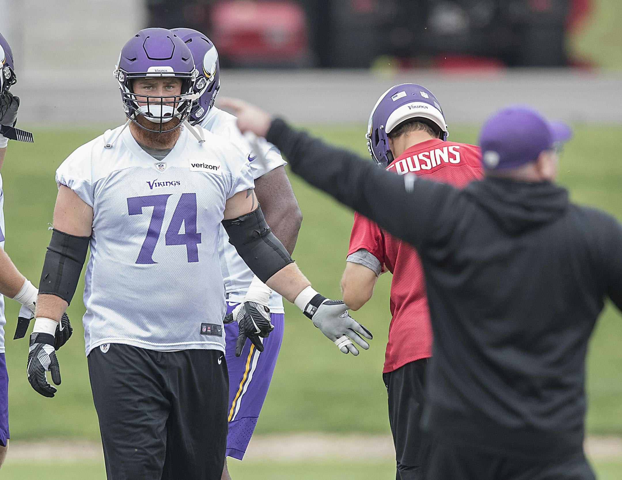 Mike Remmers (74)