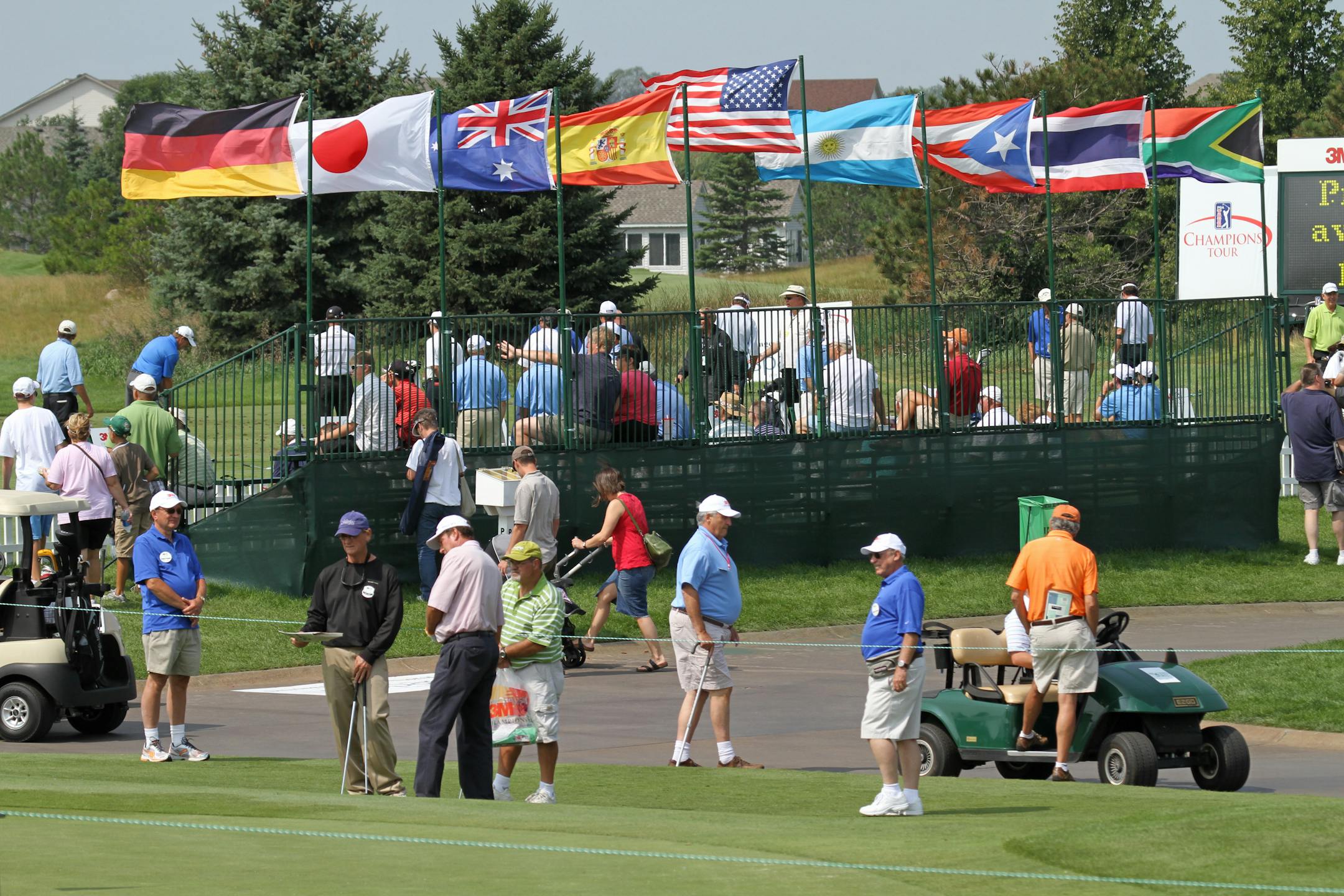 BRUCE BISPING � bbisping@startribune.com Blaine, MN., Thursday, 8/5/10. 3M Championship Golf Tournament] The practice areas of TPC Twin Cities golf course was very busy the day before the start of the 3M Championships in Blaine.
