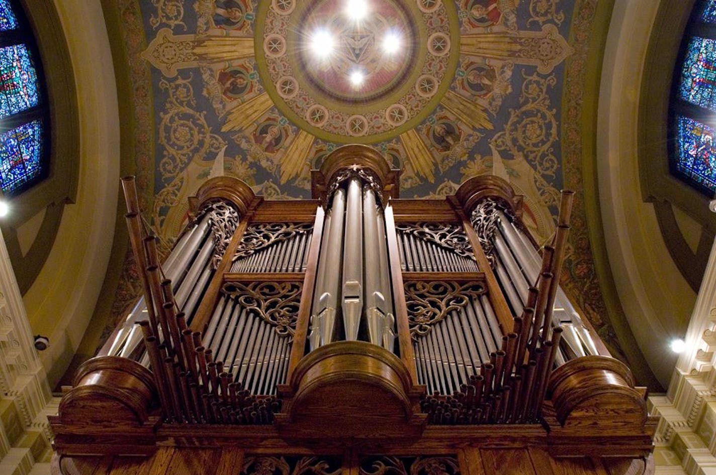 Organ in Chapel of St. Thomas Aquinas, May 18, 2007
Details and Parts