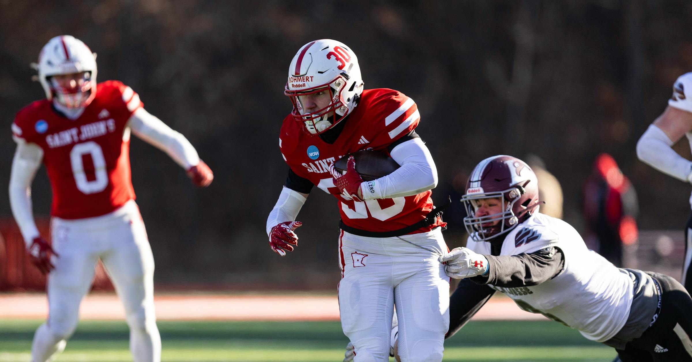 Johnnies turn to shapeshifting to win playoff game Johnnies turn to shapeshifting to win playoff game