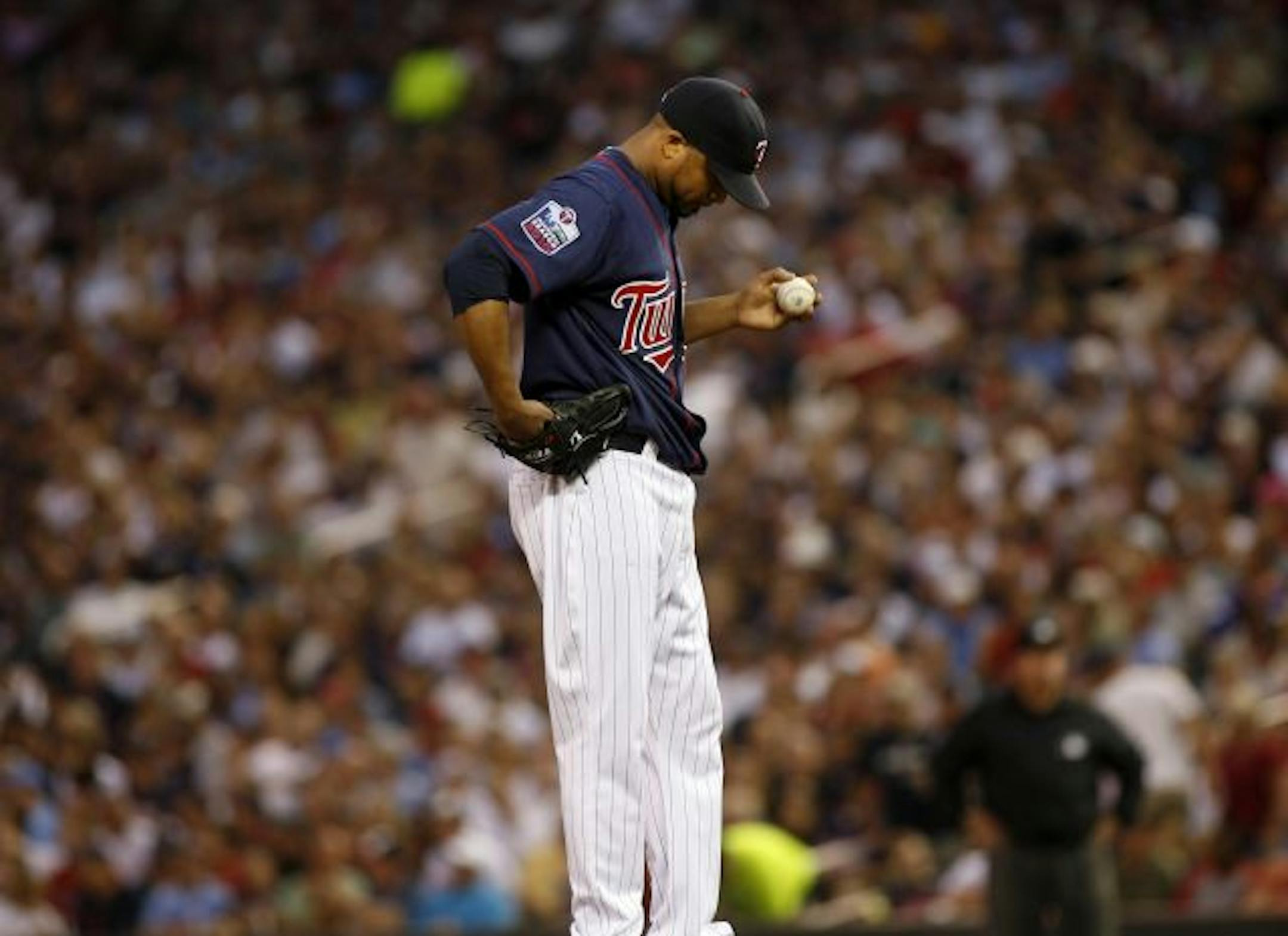 Francisco Liriano reacts to giving up a three-run home run to White Sox Andruw Jones in the second inning Wednesday night at Target Field.