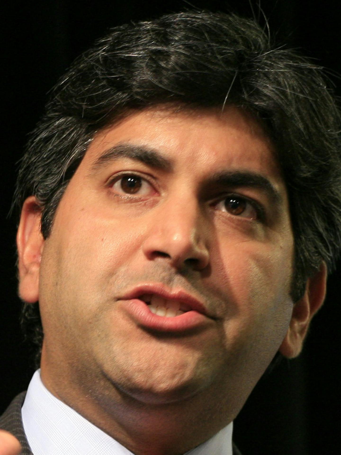 Aneesh Chopra, Chief Technology Officer of the United States, speaks at CEA Lineshows Thursday, June 11, 2009 in New York. (AP Photo/Mark Lennihan) ORG XMIT: NYML401