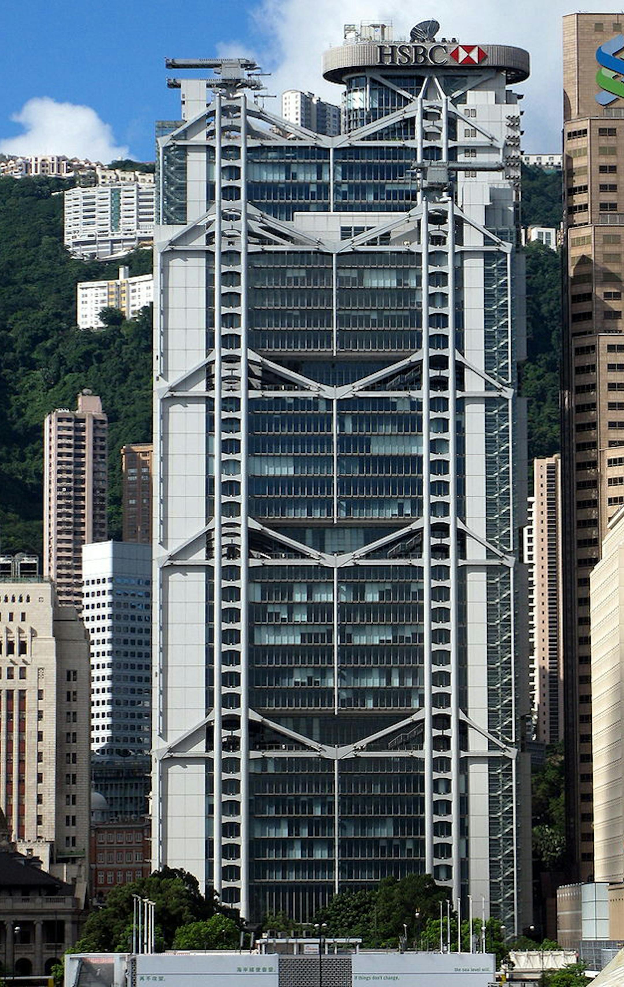 Facade of HSBC Hong Kong headquarters building, and others in 2008 Wikipedia Photo by Wing