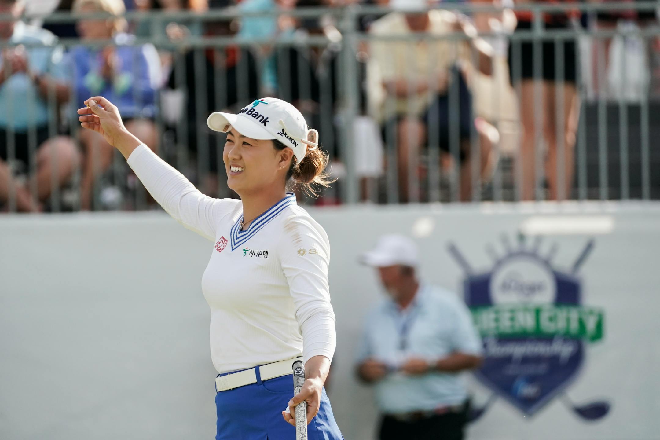 Minjee Lee reacts after sinking a birdie putt on the 18th green in the second playoff hole to win the LPGA Kroger Queen City Championship golf tournament, Sunday, Sept. 10, 2023, in Cincinnati. Lee finished at -17, defeating Charley Hull after two playoff holes. (AP Photo/Joshua A. Bickel)