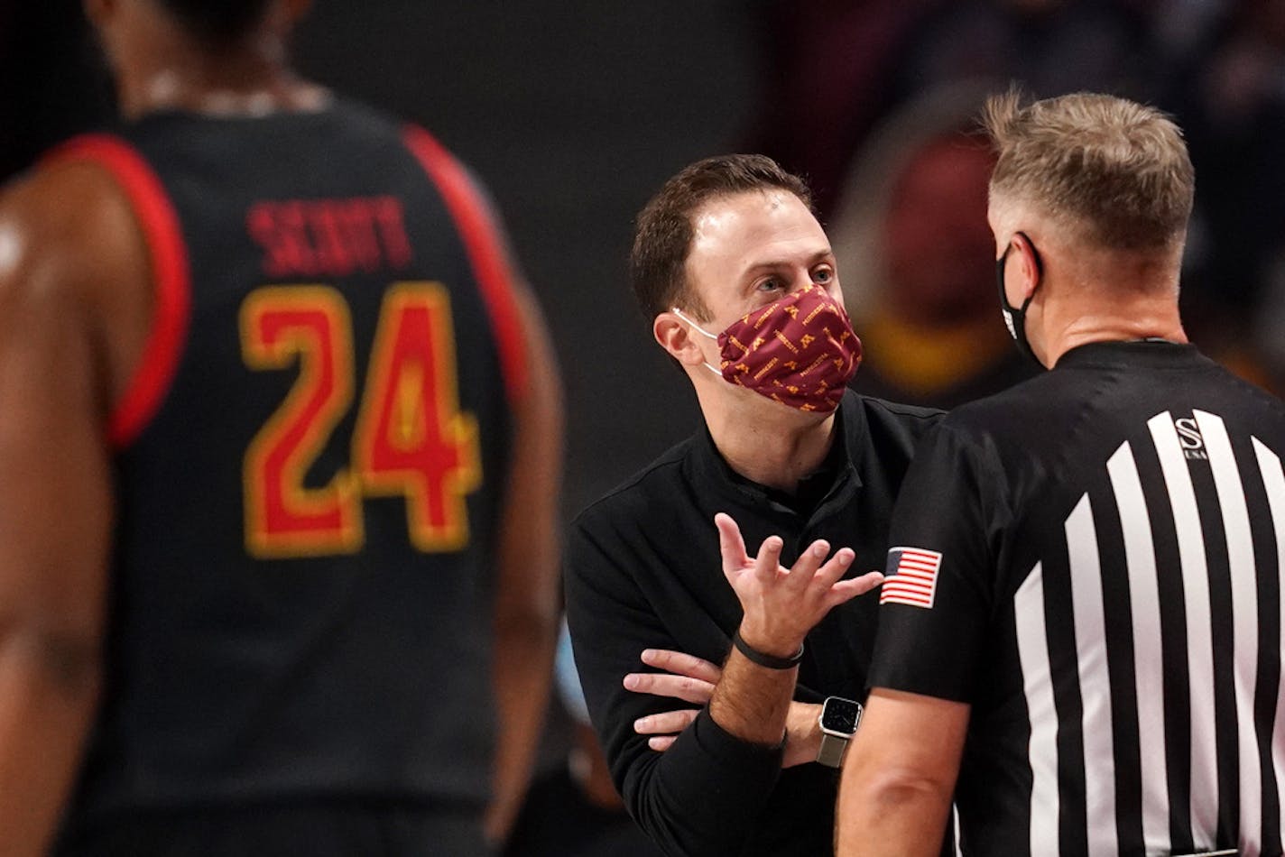 Minnesota head coach Richard Pitino had a lively discussion with an official late in the first half. ] ANTHONY SOUFFLE • anthony.souffle@startribune.com