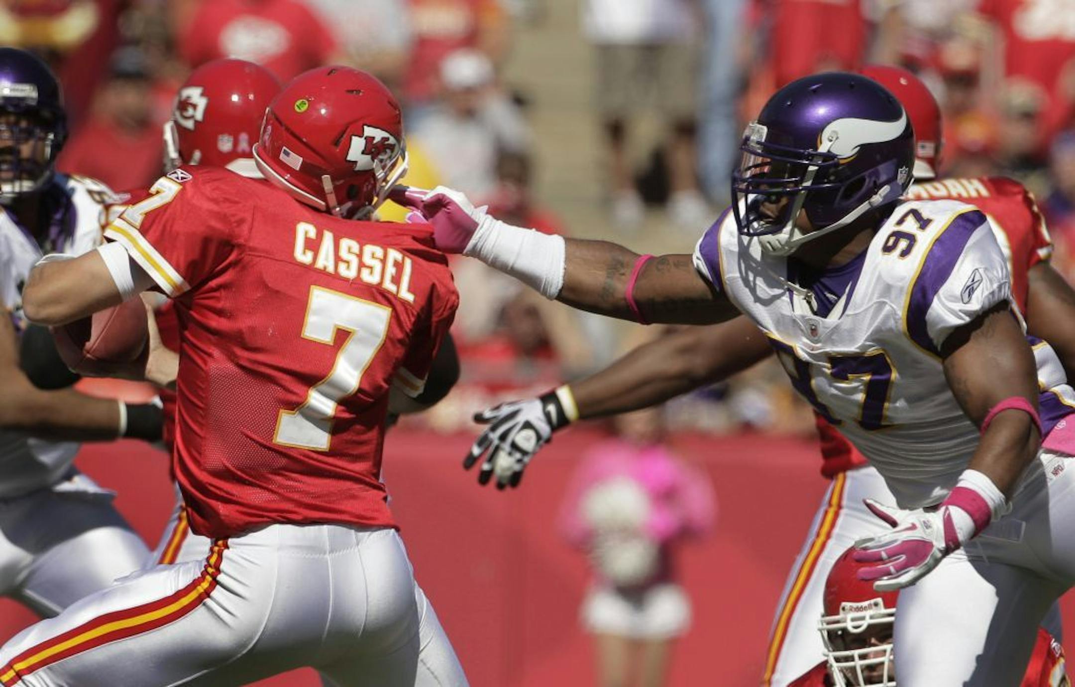 Vikings defensive end Everson Griffen (97) grabbed the face mask of Kansas City quarterback Matt Cassel during the first half of the game Sunday.