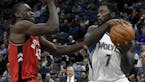 Minnesota Timberwolves guard Lance Stephenson (7) passes away from Toronto Raptors forward Pascal Siakam (43), of Cameroon, during the second quarter 