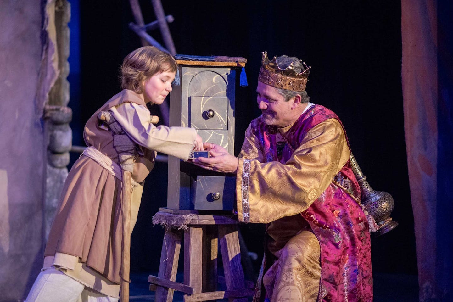 Giulia Calland as Amahl and Calland Metts as King Kaspar in Lyric Opera of the North's "Amahl and the Night Visitors."