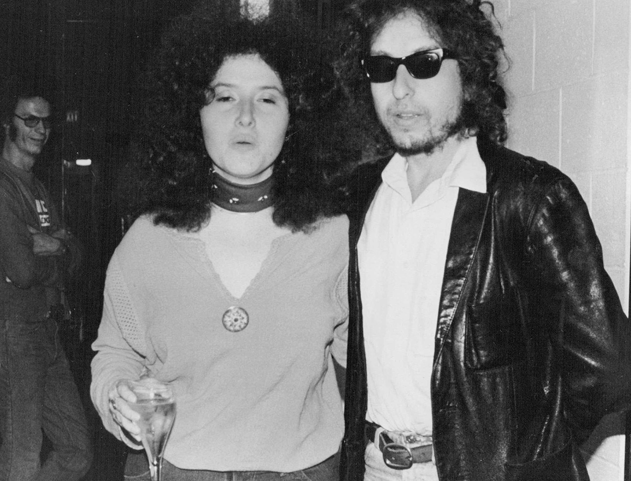 September 16, 1977 Melissa Manchester and Bob Dylan in Minneapolis -- Minnesota-born Bob Dylan returned home Sunday and visited Melissa Manchester, who was per-forming at the Guthrie Theater. He saw her second show, told her she was "great" and asked her manager if she would be interested in performing as an opening act on his unspecified tour. Although most of the backstage personnel recognized the scrawny, curly-haired man in the black-leather jacket and 1960s-vintage sun-glasses, a few record