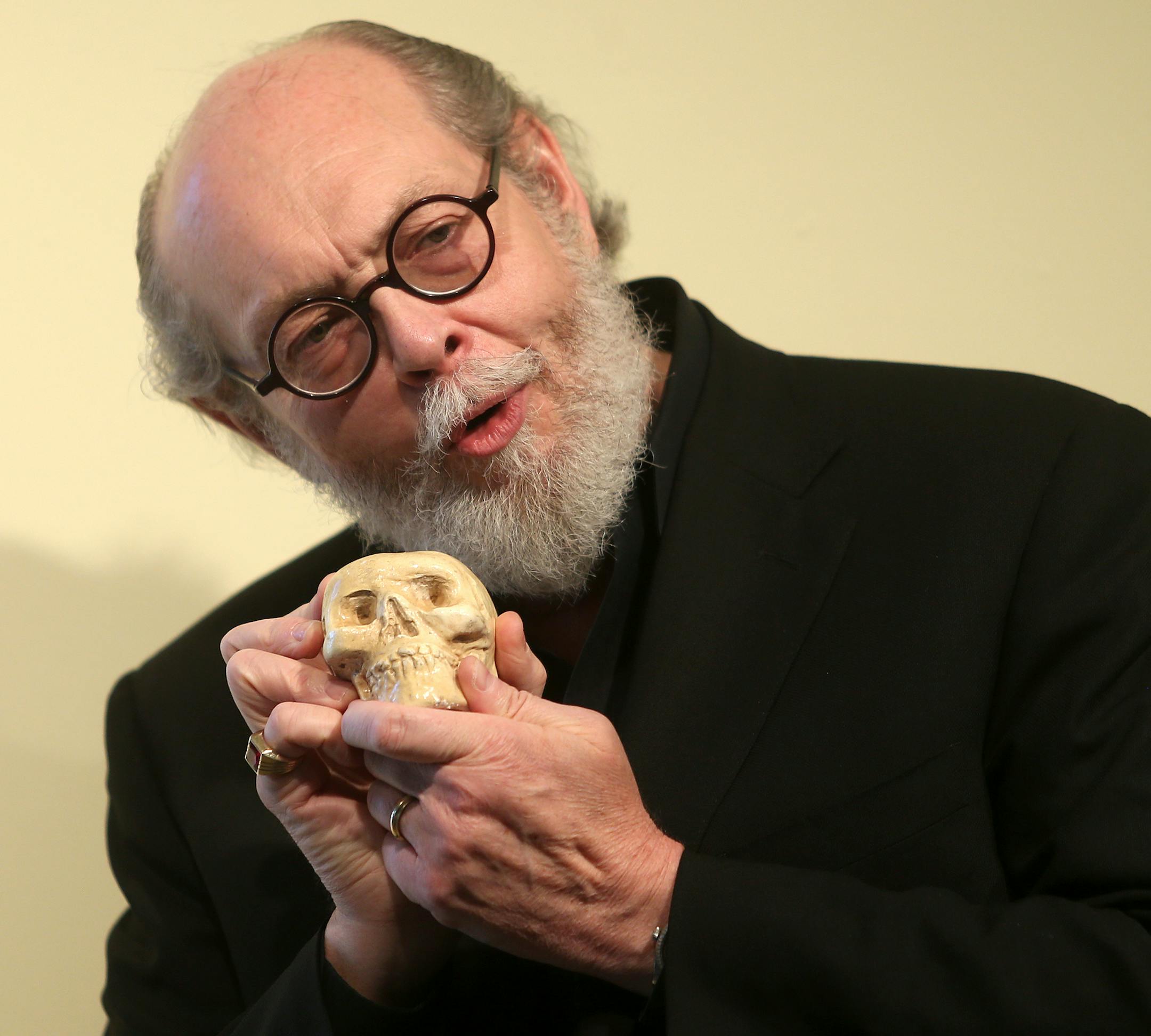 Jeffrey Hatcher puts on a humorous one-man performance of Hamlet at the Banfill-Locke Center for the Arts. ] JOELKOYAMA‚Ä¢jkoyama@startribune Fridley, MN on June 9, 2014.