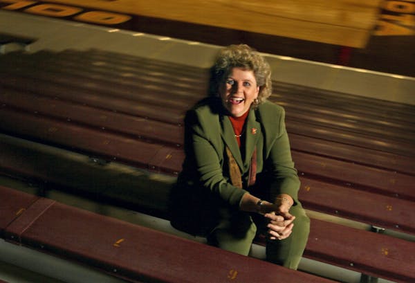 Reusse: Voelz took on challenges — and sportswriters — to fight for U women's sports