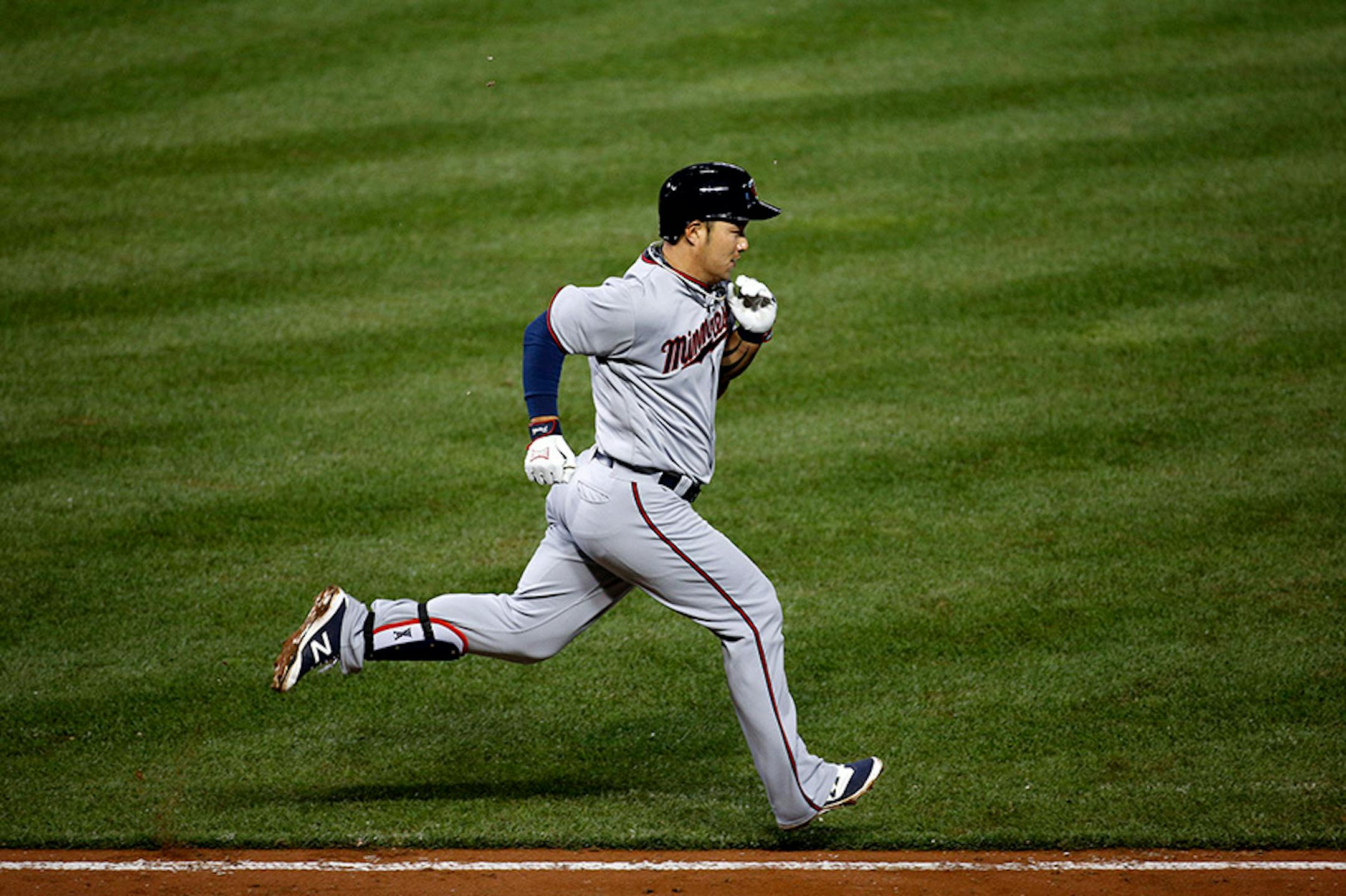 Minnesota Twins' Byung Ho Park, of South Korea, runs toward first base during an opening day baseball game against the Baltimore Orioles in Baltimore, Monday, April 4, 2016.