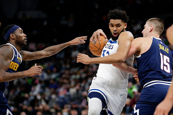 Karl-Anthony Towns injury adds to growing list of Timberwolves questions