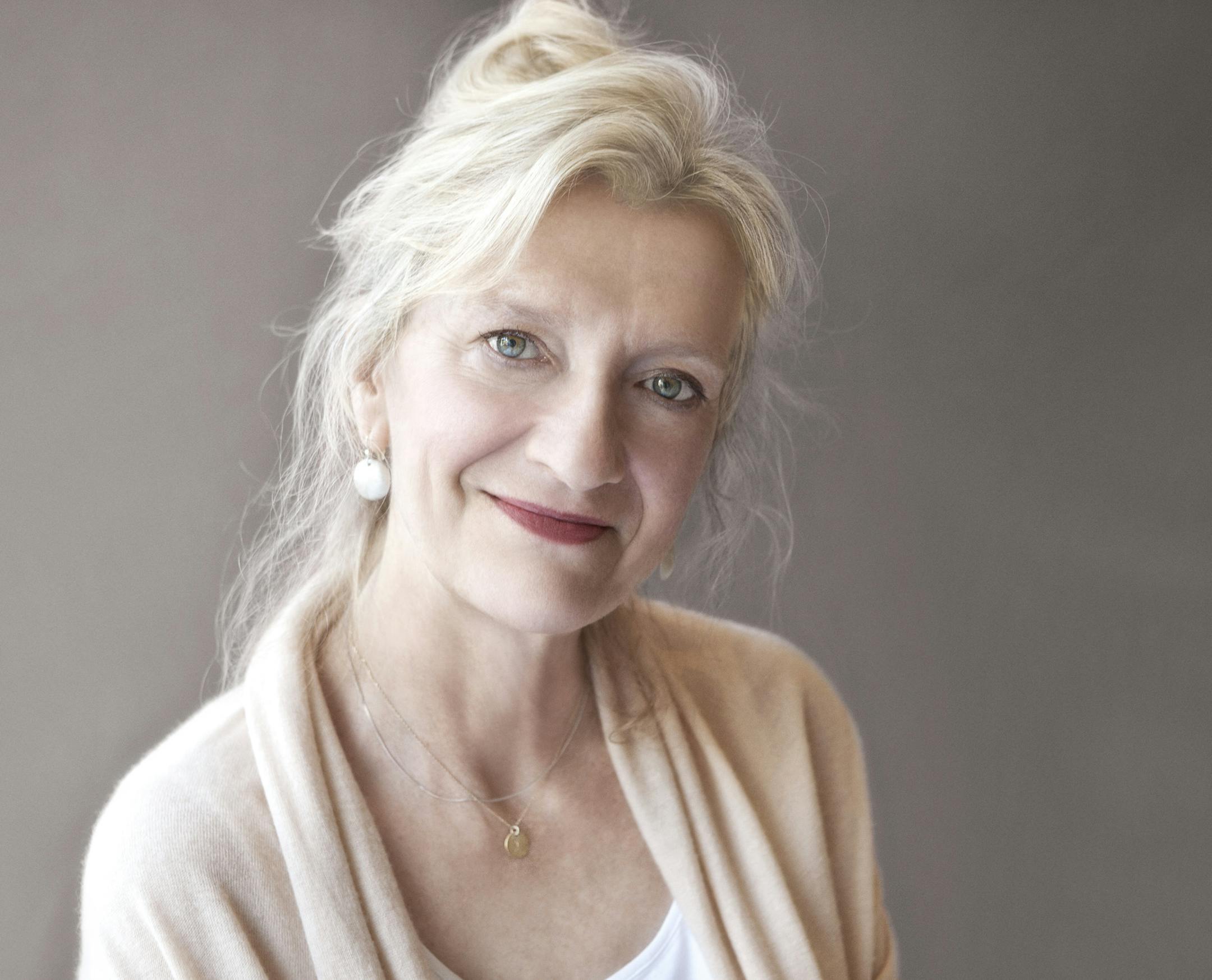 Elizabeth Strout Photo by Leonardo Cendamo