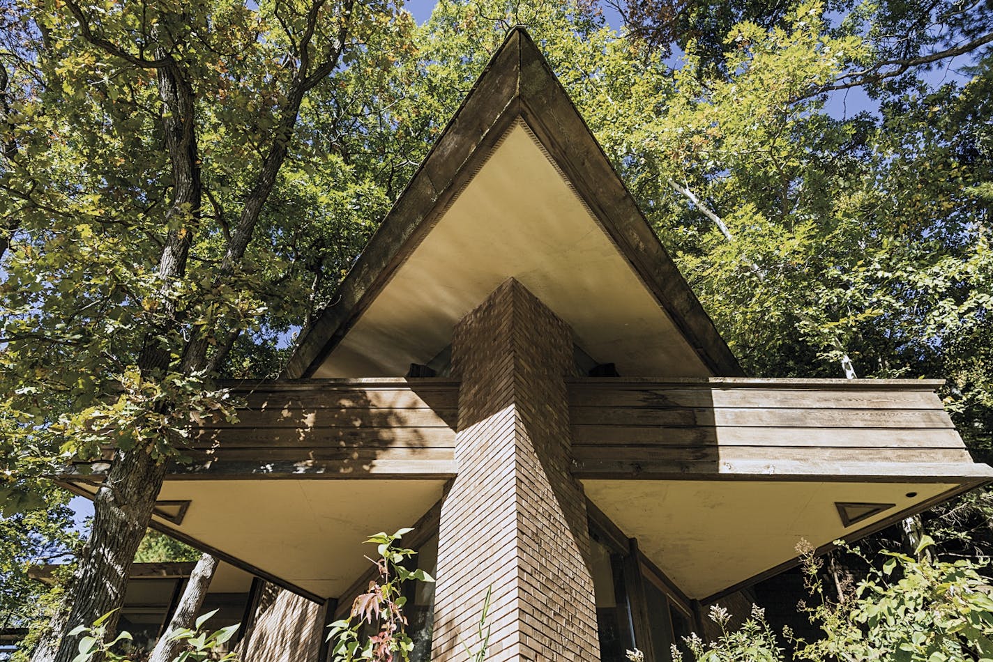 John Howe's home designs, including his personal residence "Sankaku" in Burnsville, are integrated with the natural landscape. Howe refused to change the natural contours of building sites and wouldn't start a design until he'd walked the land.