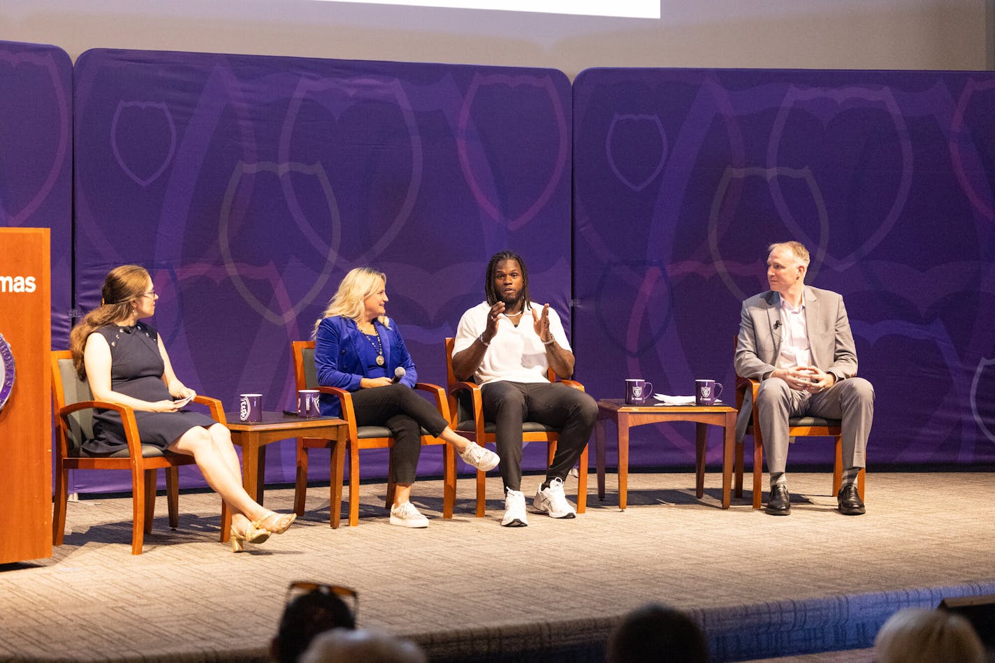 Naila-Jean Meyers (Star Tribune), Cindra Kamphoff, Josh Metellus (Minnesota Vikings), & Johnny Tauer (University of St. Thomas) discuss mental health, grit, and resiliency in a world of uncertainty
Photo Courtesy of University of St. Thomas