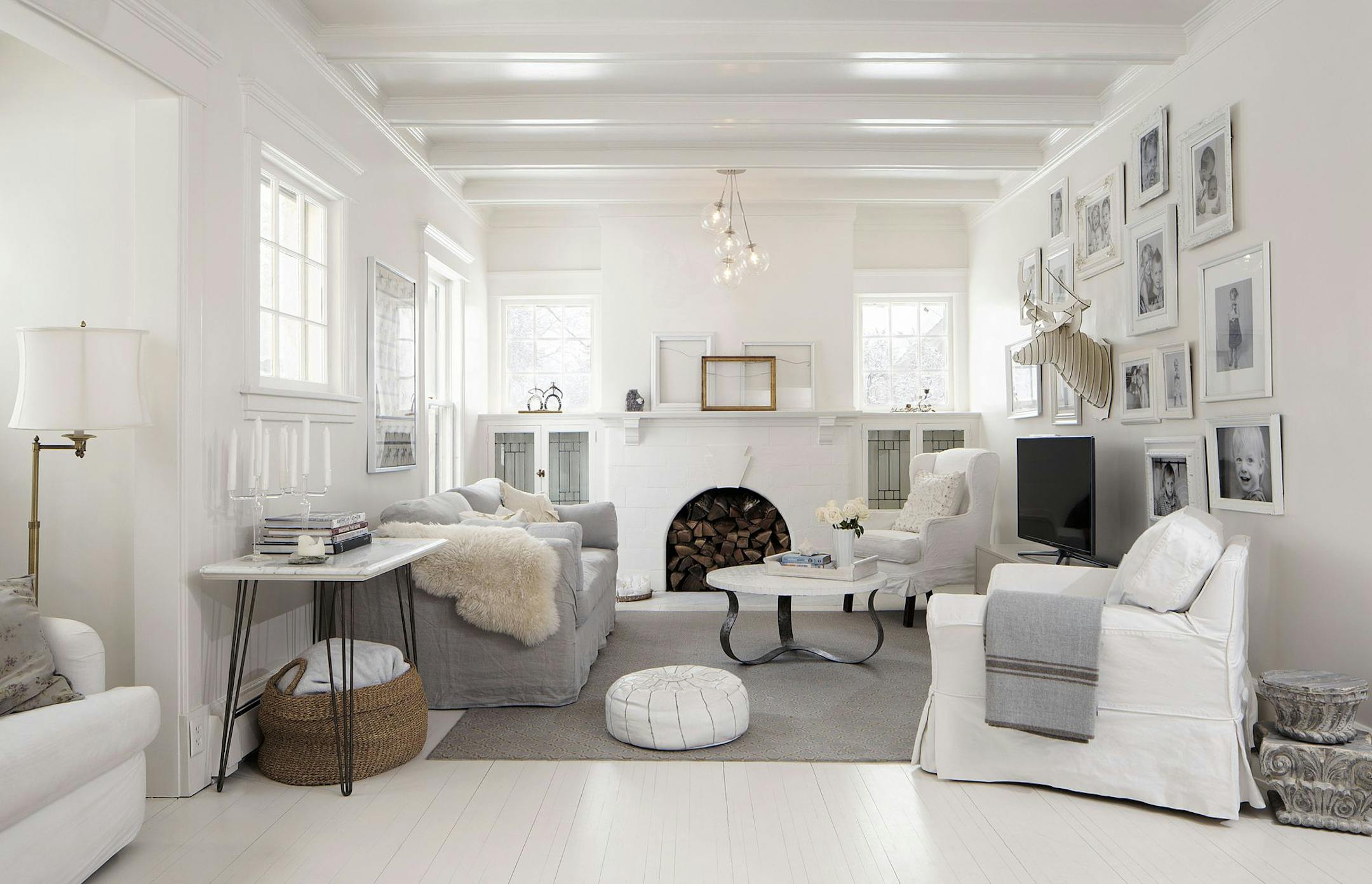 Adan Torres Home of the Month, "A house in white"