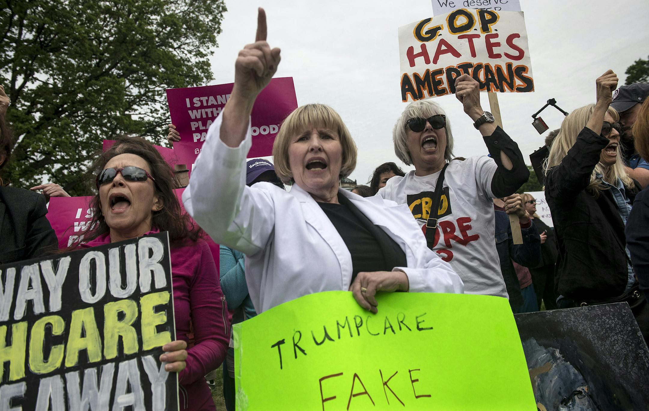 Protesters demonstrate outside the Capitol in Washington as the House voted on a bill repealing and replacing major parts of the Affordable Care Act, on Capitol Hill in Washington, May 4, 2017. The measure, which passed by a count of 217 to 213 with 20 Republicans voting against, faces profound uncertainty in the Senate. (Gabriella Demczuk/The New York Times) ORG XMIT: MIN2017050415134835